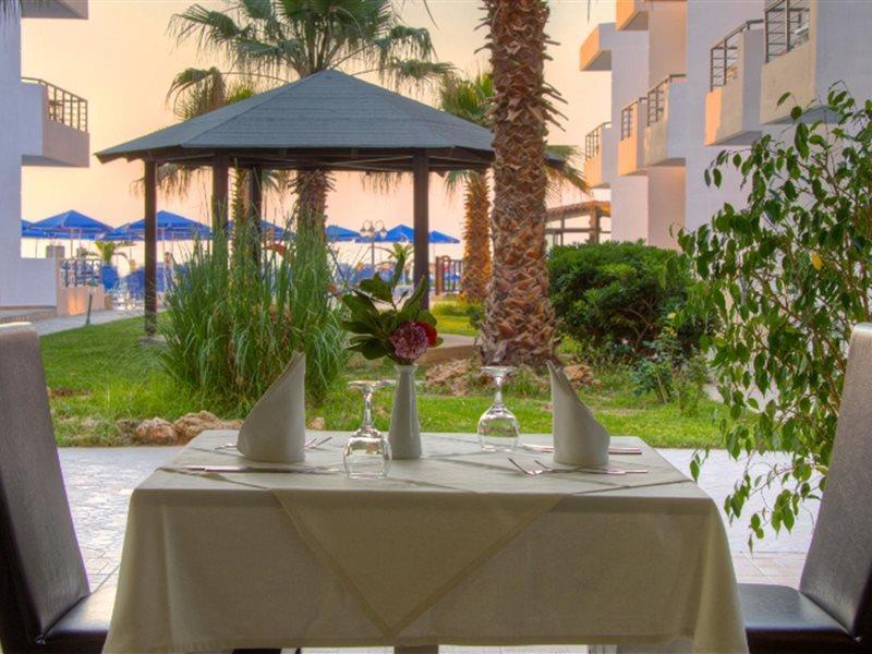 Krini Beach Hotel Sfáka Extérieur photo