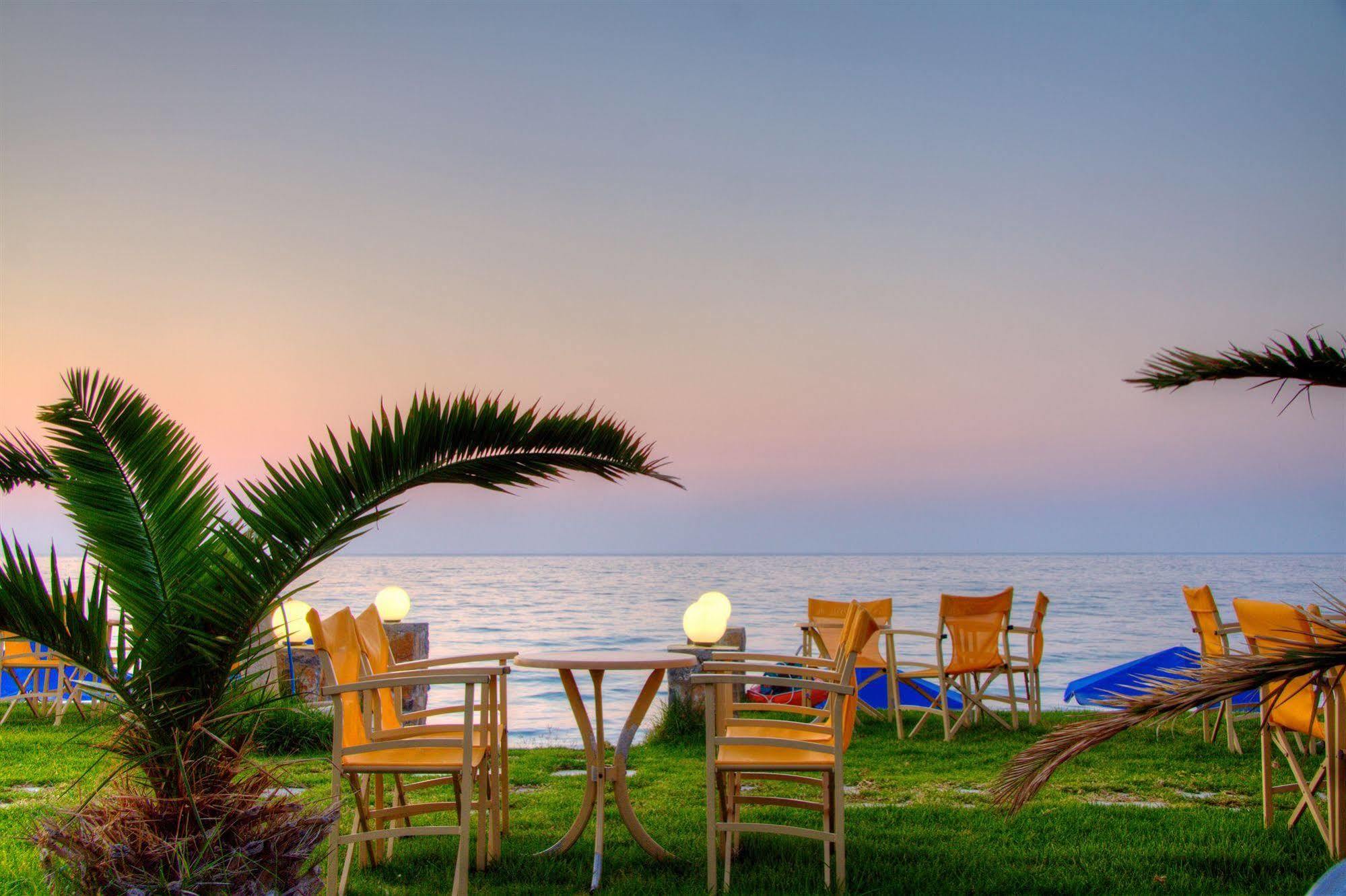Krini Beach Hotel Sfáka Extérieur photo